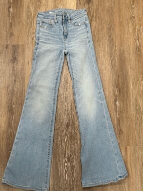 American Eagle Outfitters Super High Rise Flare Jeans • 000 R